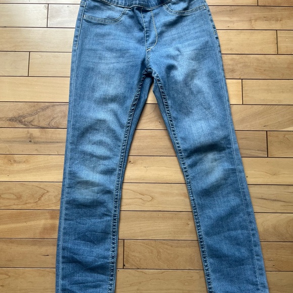H&M leggings and denim 7-8 - Picture 4 of 10